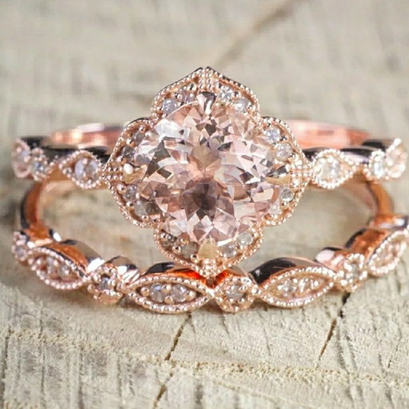 Jewelry - Stunning Vintage Antique Pink Sapphire Ring